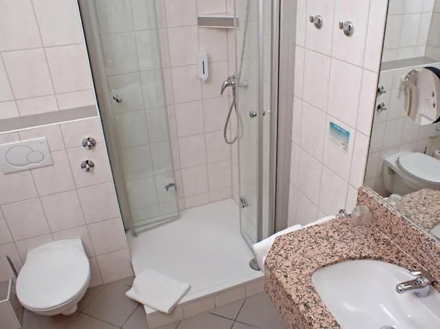 Hotel-restaurant Lowen Hotel 3*